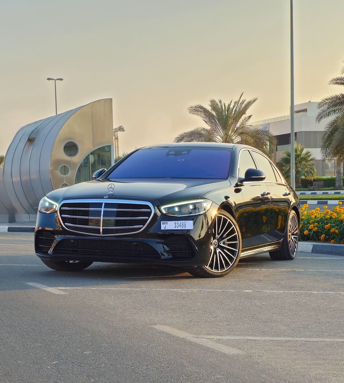Mercedes-Benz S580 – Luxury Sedan Rental Dubai