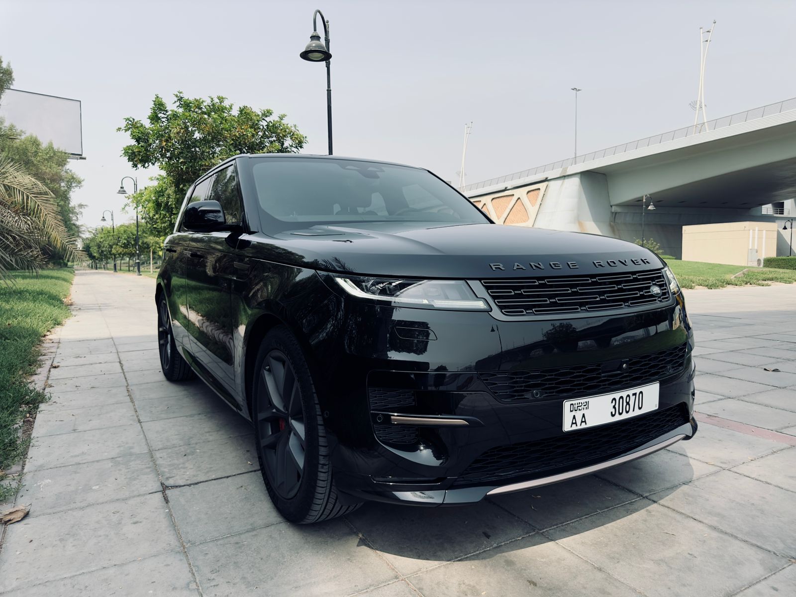 Range Rover Sport – Luxury SUV Rental Dubai